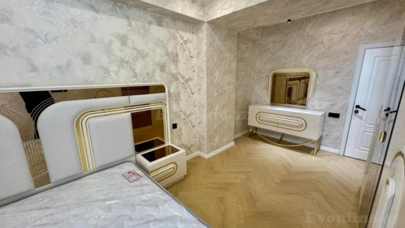 Satılır 2 otaqlı Mənzil Yeni tikili 90 m² Həzi Aslanov m. - şəkil 4