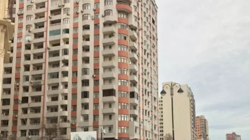 Kirayə verilir 3 otaqlı Mənzil Yeni tikili 130 m² Nəsimi r.