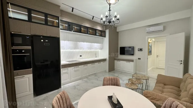 Kirayə verilir 3 otaqlı Mənzil Yeni tikili 140 m² Xətai r. - şəkil 12