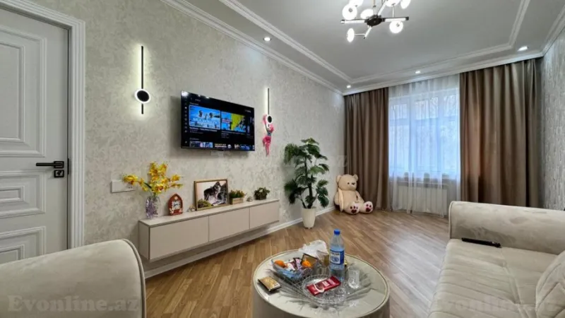 Satılır 2 otaqlı Mənzil Köhnə tikili 60 m² 8-ci mikrorayon