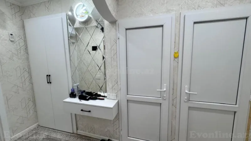 Satılır 2 otaqlı Mənzil Köhnə tikili 60 m² 8-ci mikrorayon - şəkil 16