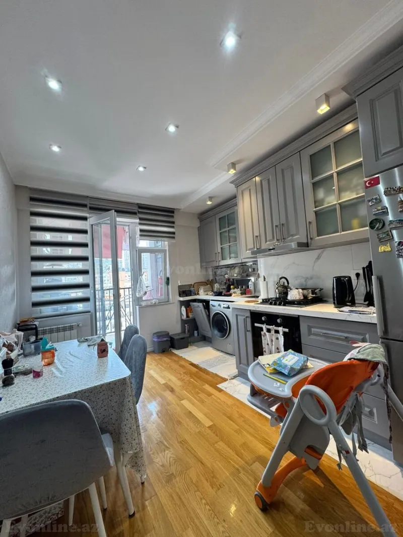 Satılır 2 otaqlı Mənzil Yeni tikili 76 m² Həzi Aslanov m. - şəkil 3