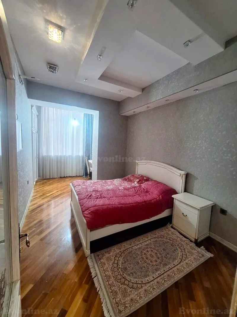 Satılır 4 otaqlı Mənzil Yeni tikili 220 m² Nəsimi r. - şəkil 3