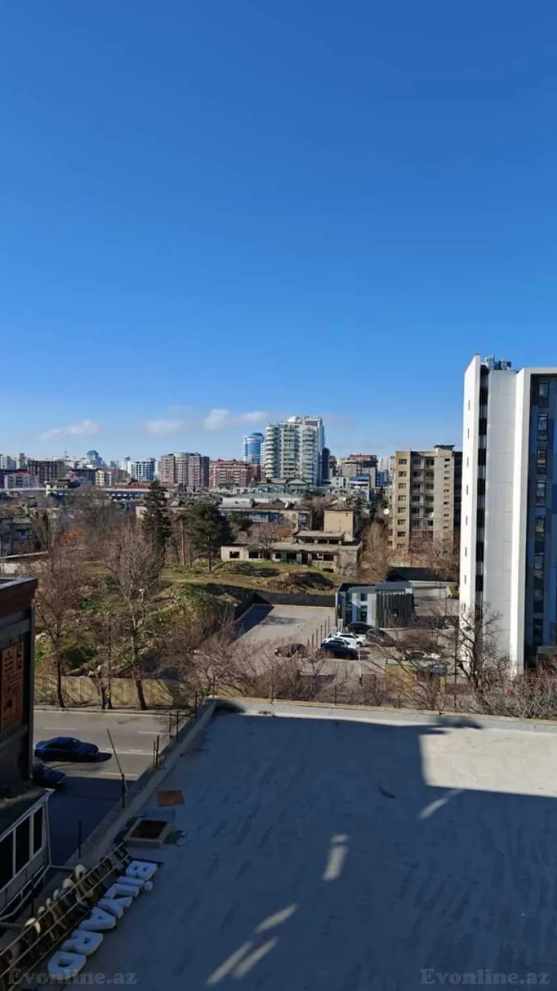 Satılır 4 otaqlı Mənzil Yeni tikili 220 m² Nəsimi r. - şəkil 17