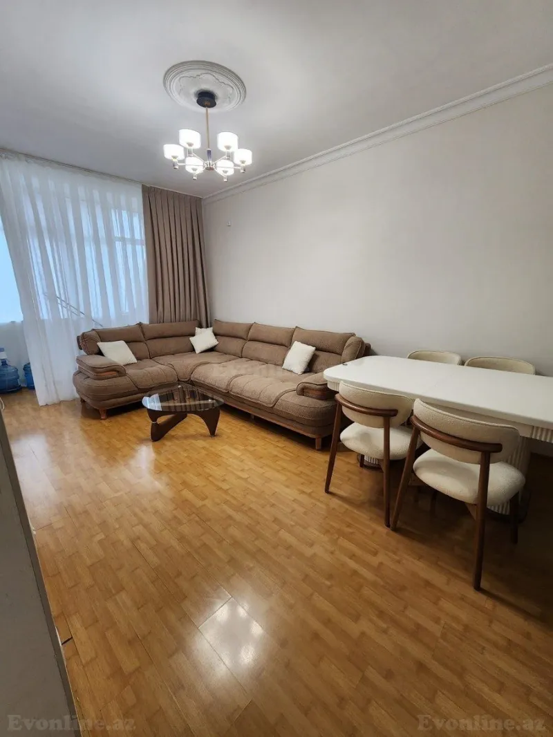 Kirayə verilir 2 otaqlı Mənzil Köhnə tikili 50 m² Nizami m.