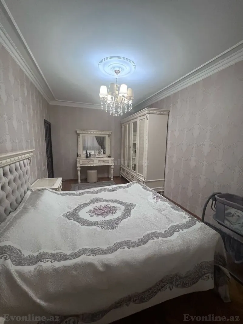 Satılır 4 otaqlı Mənzil Köhnə tikili 105 m² 8-ci mikrorayon - şəkil 4