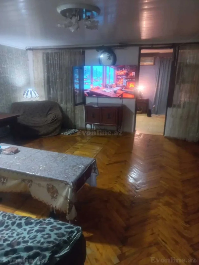 Satılır 3 otaqlı Mənzil Köhnə tikili 84 m² Gənclik m. - şəkil 2