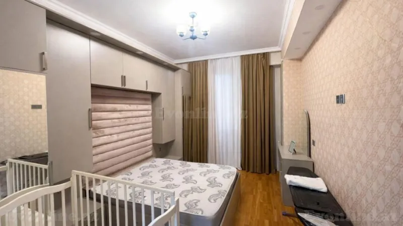 Kirayə verilir 2 otaqlı Mənzil Yeni tikili 65 m² Neftçilər m.