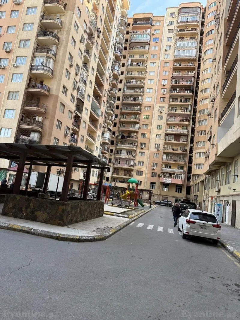 Satılır 3 otaqlı Mənzil Yeni tikili 76 m² Yeni Yasamal