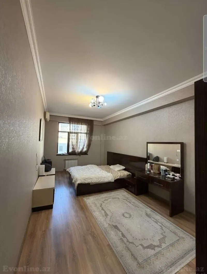Satılır 2 otaqlı Mənzil Yeni tikili 105 m² 8 Noyabr m.