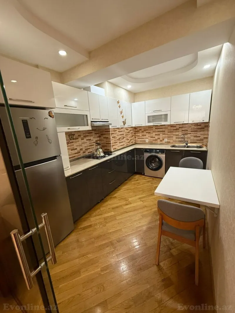 Kirayə verilir 2 otaqlı Mənzil Yeni tikili 80 m² Qara Qarayev m. - şəkil 3