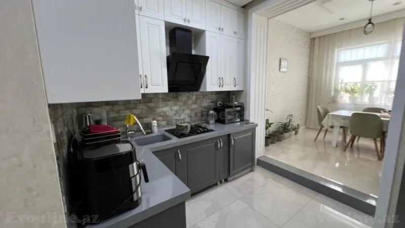 Satılır 3 otaqlı Mənzil Köhnə tikili 90 m² Yasamal - şəkil 2