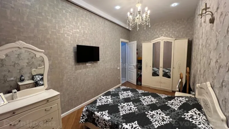 Satılır 3 otaqlı Mənzil Köhnə tikili 90 m² Yasamal - şəkil 17