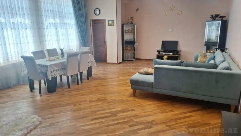 Satılır 5 otaqlı Mənzil Yeni tikili 270 m² Memar Əcəmi m.