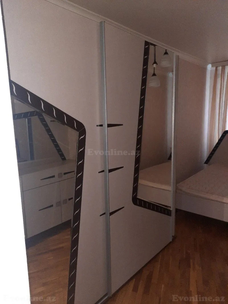 Satılır 2 otaqlı Mənzil Köhnə tikili 55 m² Yasamal - şəkil 9