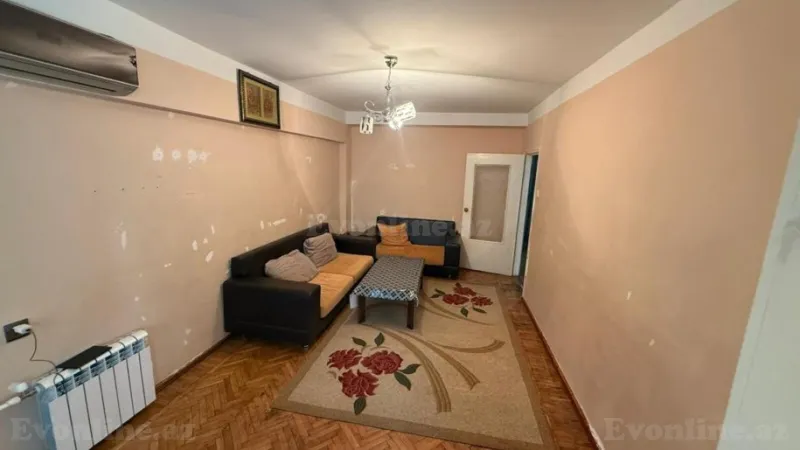 Satılır 3 otaqlı Mənzil Köhnə tikili 75 m² Qara Qarayev m.