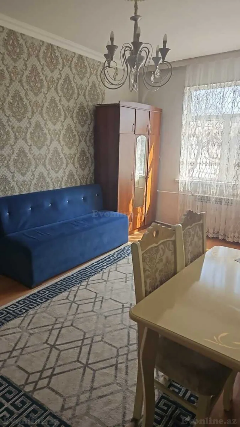 Kirayə verilir 2 otaqlı Mənzil Köhnə tikili 45 m² 4-cü mikrorayon