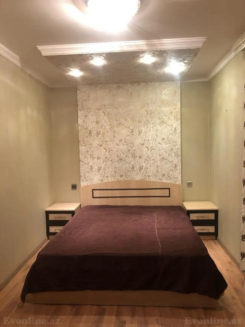 Satılır 3 otaqlı Mənzil Köhnə tikili 85 m² Qara Qarayev m.