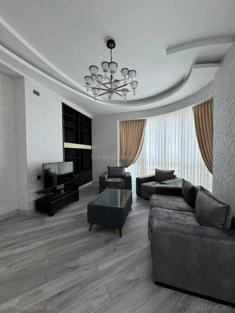 Kirayə verilir 3 otaqlı Mənzil Yeni tikili 130 m² 28 May m.