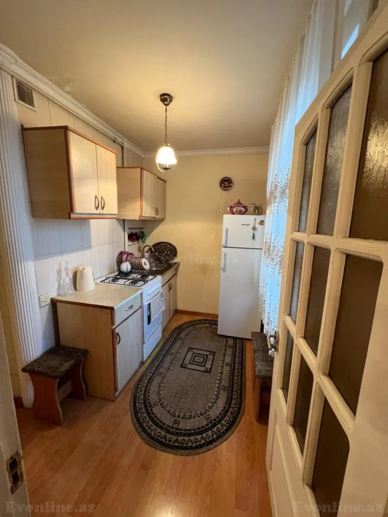 Satılır 2 otaqlı Mənzil Köhnə tikili 45 m² Nəsimi r. - şəkil 4