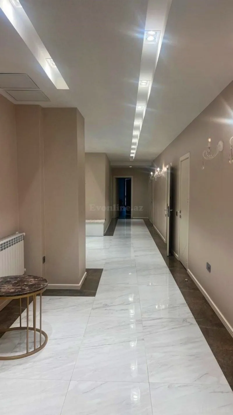 Kirayə verilir 5 otaqlı Mənzil Yeni tikili 340 m² İçərişəhər m. - şəkil 6