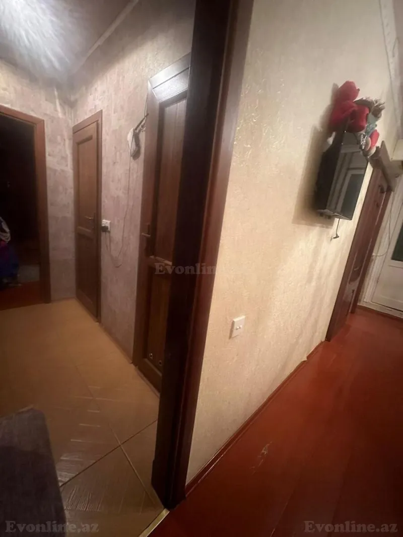 Kirayə verilir 2 otaqlı Mənzil Köhnə tikili 45 m² 4-cü mikrorayon - şəkil 4