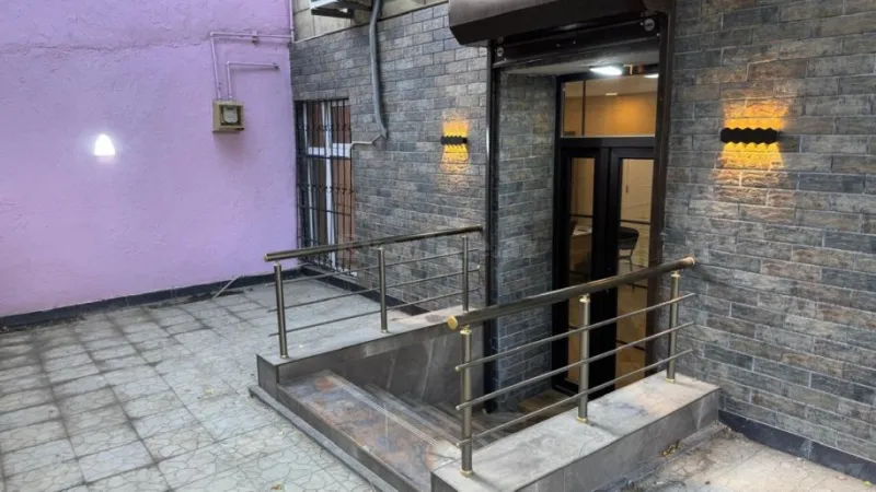 Kirayə verilir Ofis 45 m² Qara Qarayev m. - şəkil 7