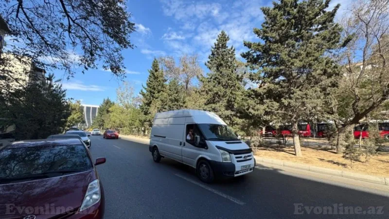 Kirayə verilir Ofis 45 m² Qara Qarayev m. - şəkil 19