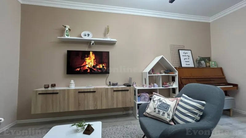 Satılır 2 otaqlı Mənzil Köhnə tikili 60 m² Yeni Yasamal - şəkil 3