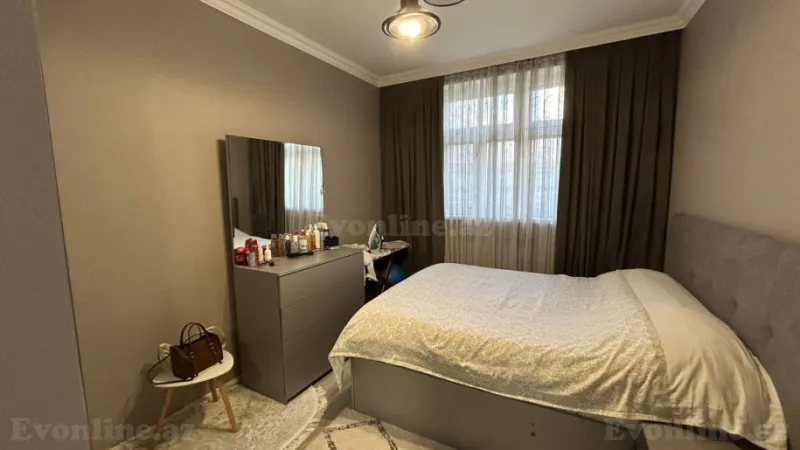 Satılır 2 otaqlı Mənzil Köhnə tikili 60 m² Yeni Yasamal - şəkil 5