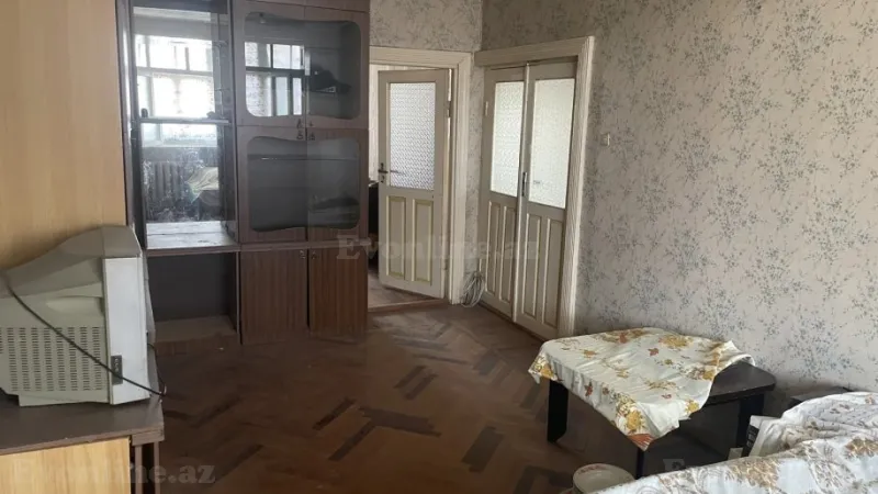 Satılır 2 otaqlı Mənzil Köhnə tikili 45 m² Gəncə - şəkil 2