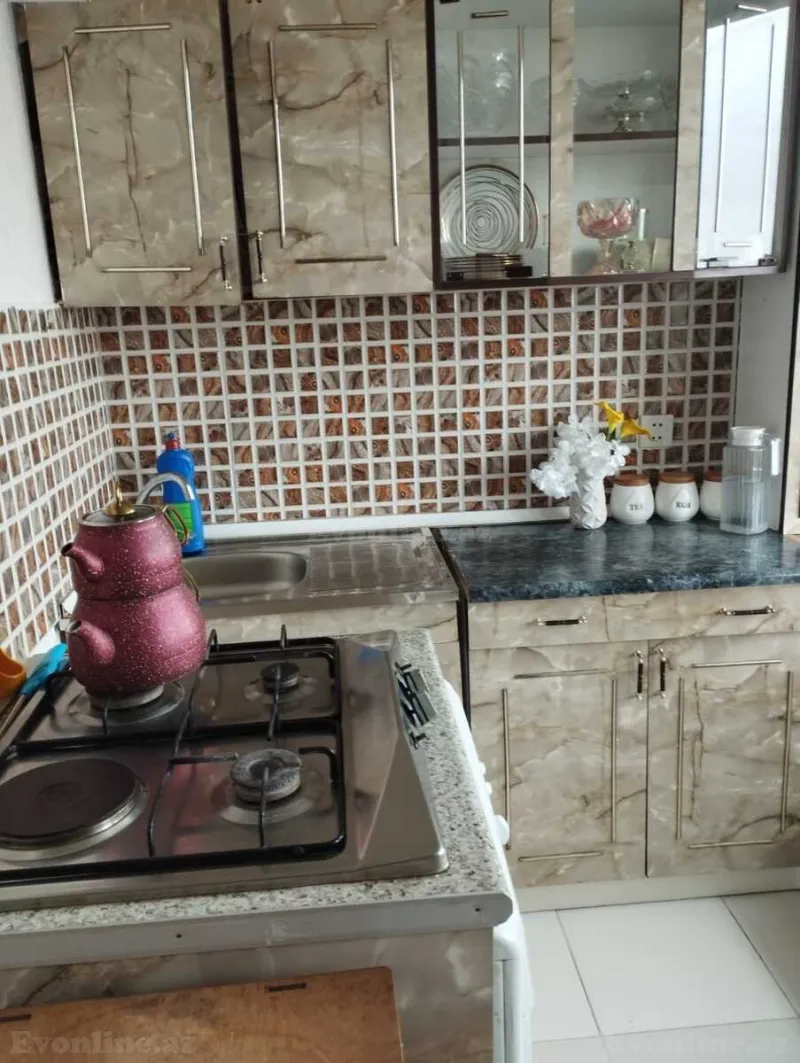 Satılır 2 otaqlı Mənzil Köhnə tikili 70 m² Sabunçu r. - şəkil 9