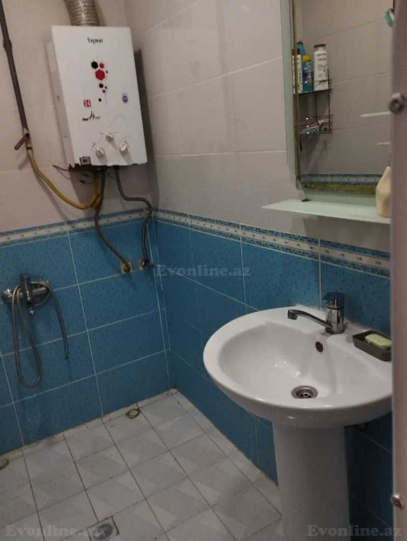 Satılır 2 otaqlı Mənzil Köhnə tikili 70 m² Sabunçu r. - şəkil 13