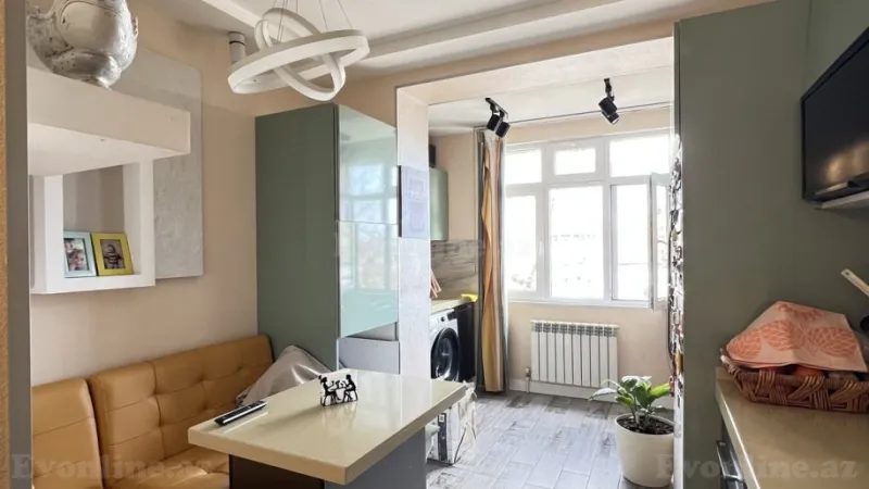 Satılır 2 otaqlı Mənzil Köhnə tikili 55 m² Yasamal r. - şəkil 6