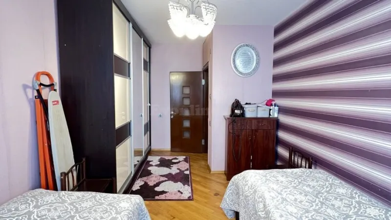 Satılır 2 otaqlı Mənzil Köhnə tikili 55 m² Yasamal r. - şəkil 9