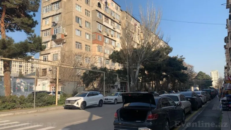 Satılır 3 otaqlı Mənzil Köhnə tikili 85 m² 8-ci mikrorayon
