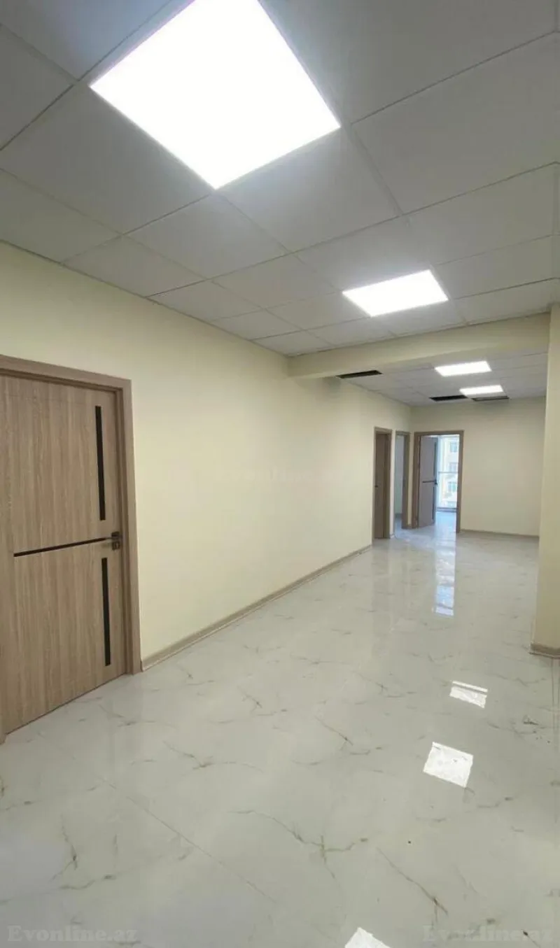 Kirayə verilir Ofis 530 m² Sahil m.
