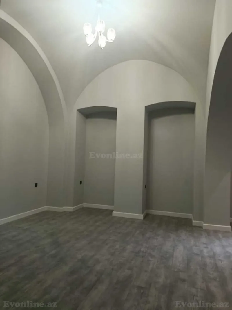 Satılır 2 otaqlı Mənzil Köhnə tikili 70 m² İçərişəhər m. - şəkil 11