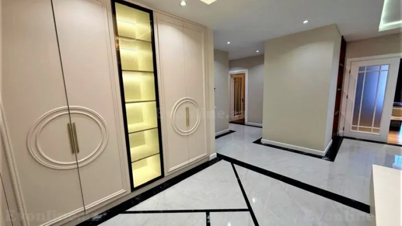 Kirayə verilir 4 otaqlı Mənzil Yeni tikili 250 m² Xətai r. - şəkil 23