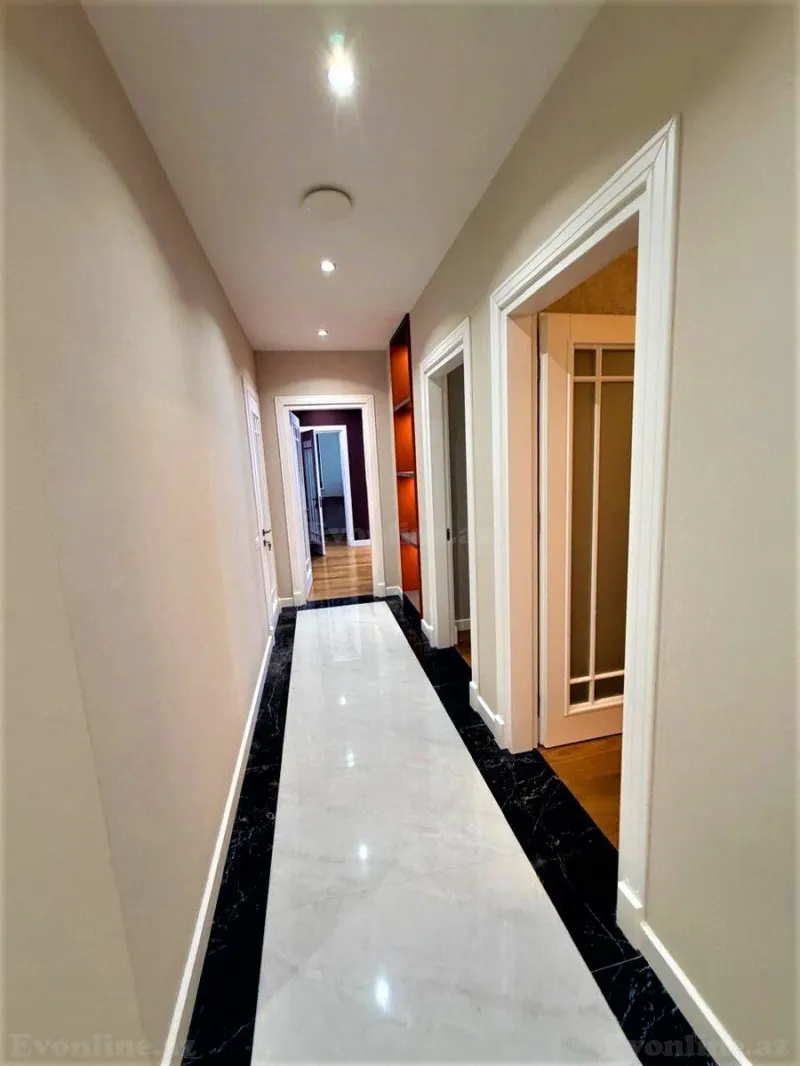 Kirayə verilir 4 otaqlı Mənzil Yeni tikili 250 m² Xətai r. - şəkil 24