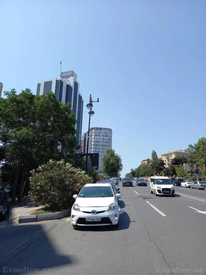 Satılır 3 otaqlı Mənzil Köhnə tikili 89 m² Elmlər Akademiyası m. - şəkil 11