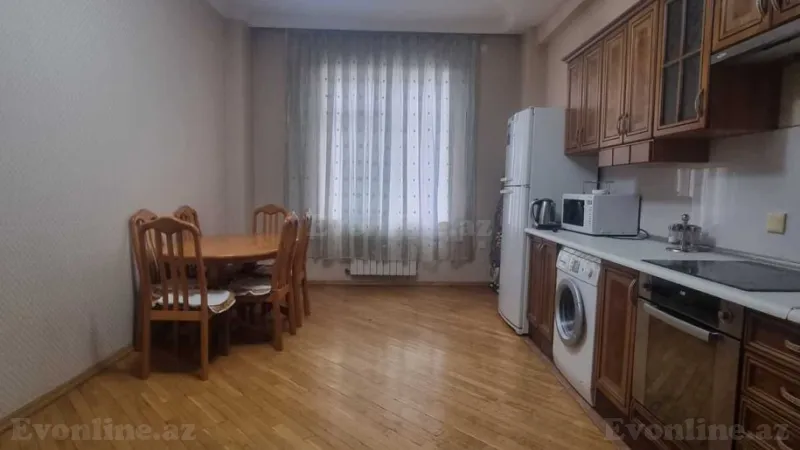 Kirayə verilir 2 otaqlı Mənzil Yeni tikili 100 m² Sahil m.