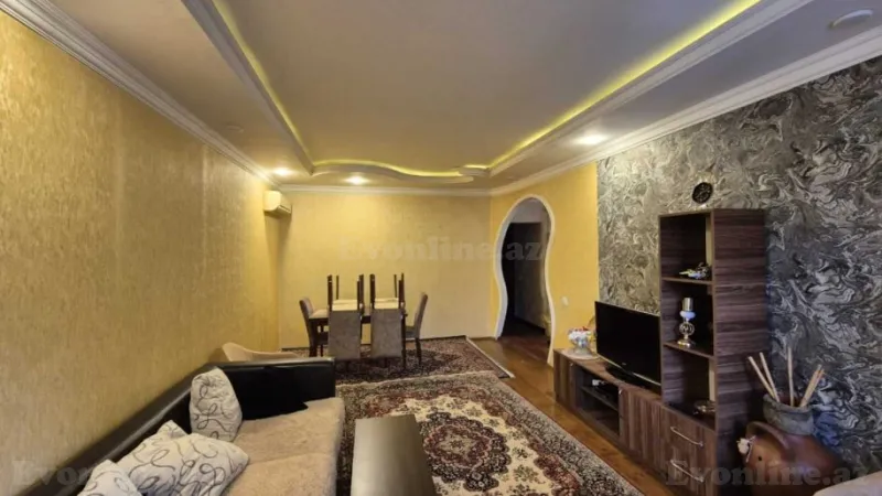 Satılır 2 otaqlı Mənzil Köhnə tikili 69 m² Yasamal - şəkil 3