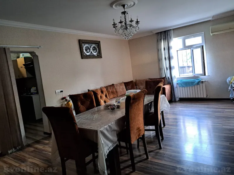Satılır 4 otaqlı Həyət evi 100 m² Bakıxanov
