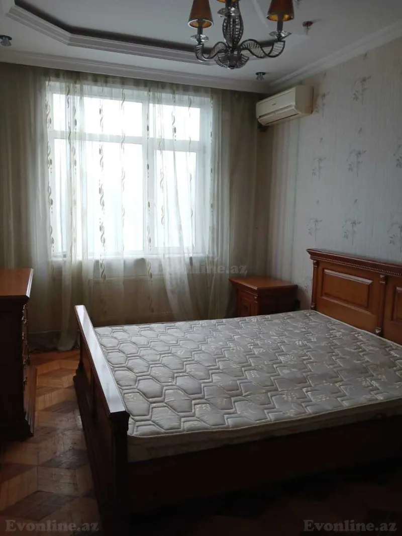 Kirayə verilir 2 otaqlı Mənzil Köhnə tikili 87 m² 8-ci mikrorayon - şəkil 2