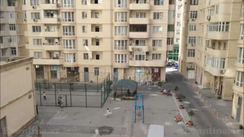 Satılır 3 otaqlı Mənzil Yeni tikili 109 m² 8 Noyabr m.