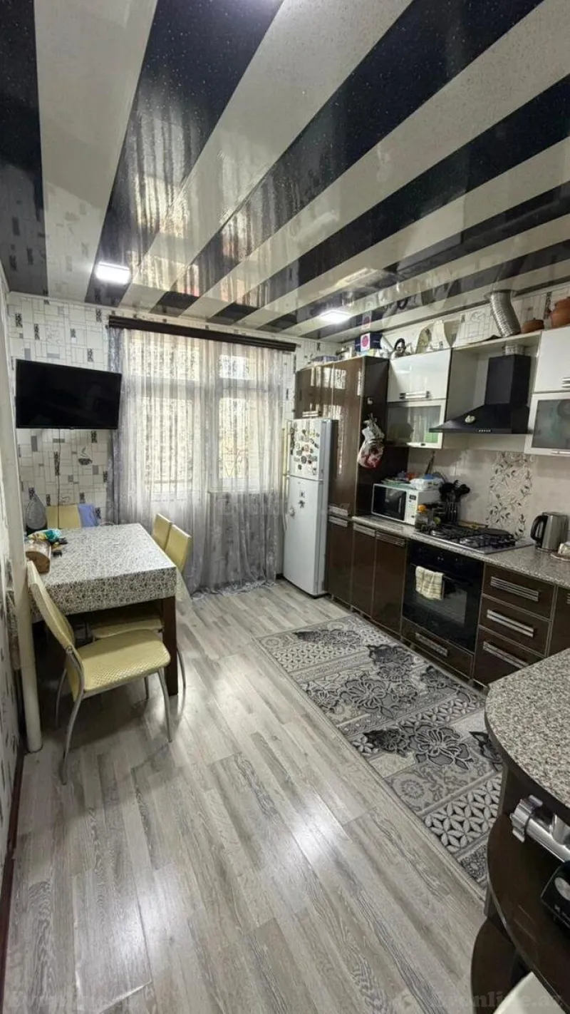 Satılır 2 otaqlı Mənzil Köhnə tikili 60 m² 8 Noyabr m. - şəkil 7