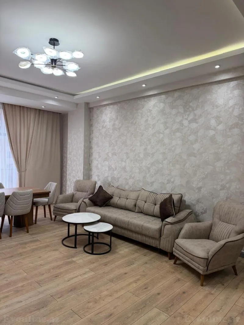Satılır 2 otaqlı Mənzil Yeni tikili 95 m² 28 May m. - şəkil 3