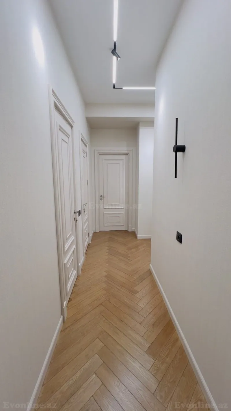 Satılır 3 otaqlı Mənzil Yeni tikili 120 m² Elmlər Akademiyası m. - şəkil 24