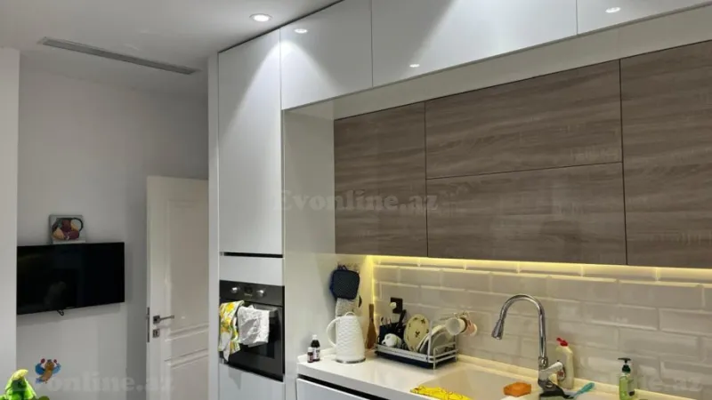 Satılır 4 otaqlı Mənzil Yeni tikili 140 m² Nizami m. - şəkil 8